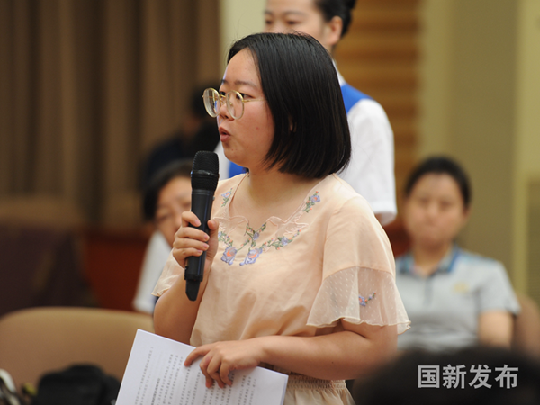 國務院8經(jīng)濟日報記者.png